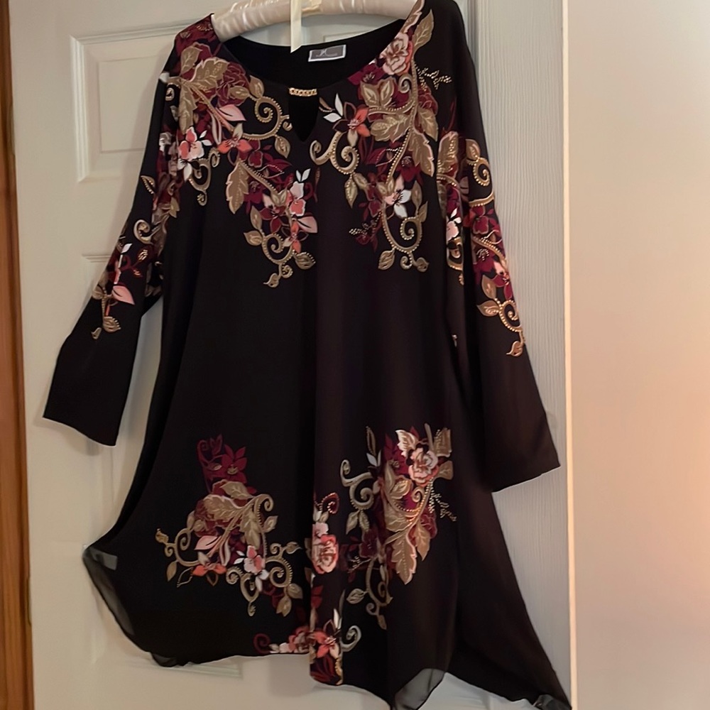 Perfect dress for the holiday season